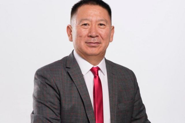 Главой Верхневилюйского улуса избран Валерий Николаев