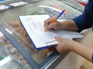 Продолжаются выездные проверки предприятий по соблюдению мер профилактики коронавируса в Хангаласском улусе