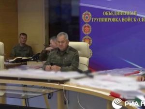 Сергей Шойгу отметил главу Якутии за работу с добровольцами и их семьями