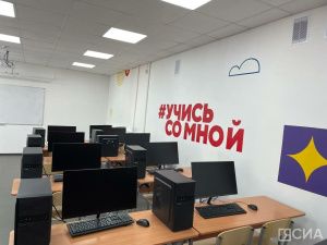 Анатолий Семенов посетил новый колледж цифровых профессий университета «Синергия» в Якутске