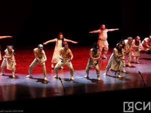 «Народ саха сохранил свою уникальную культуру»: казахские зрители высоко оценили спектакль-олонхо