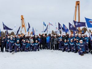 Айсен Николаев поздравил «Сахатранснефтегаз» с 20-летием