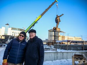 В отреставрированный памятник Ленину в Якутске заложили капсулу времени