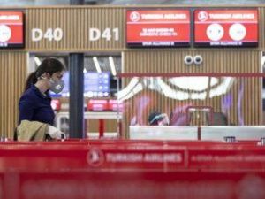 Песков объяснил ограничение авиасообщения между РФ и Турцией