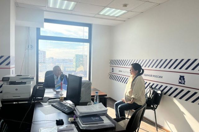 Сенатор Егор Борисов провел прием жителей Якутии