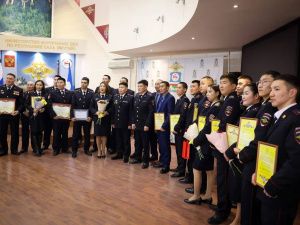 Кирилл Бычков поздравил участковых уполномоченных полиции Якутии