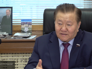 Сенатор Тумусов о Фургале: Он человек сильный, а какие у него скелеты в шкафу — не знаю