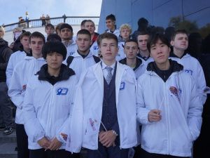 В Хабаровске участники «Поезда дружбы» возложили цветы к мемориалу «Победа на Востоке»