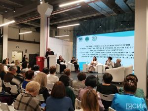 Комплекс мер для решения социального сиротства и семейного неблагополучия обсудили в Якутске