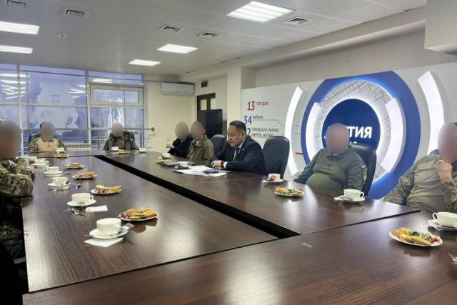 Председатель Якутской гордумы продолжает встречи с бойцами СВО и их родными