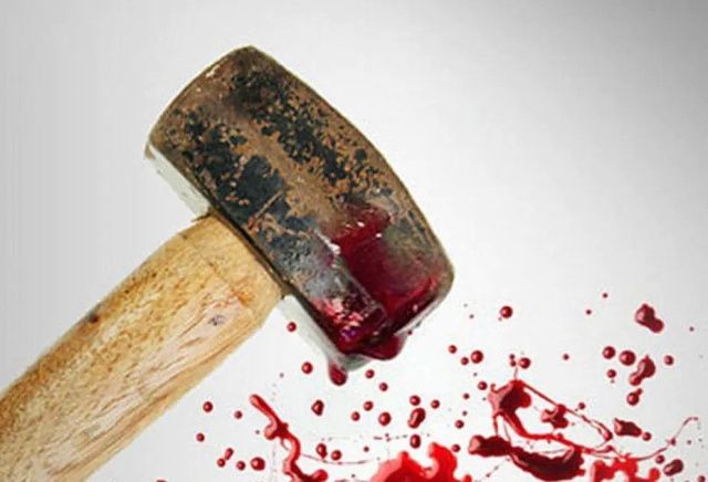 Житель Якутии зверски убил родного брата