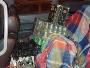 Полиция задержала автомобиль набитый алкоголем