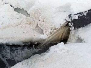 По факту сброса сточных вод в реку Амгу возбуждены дела