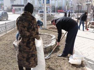 Сотрудники УФСИН и ветераны уголовно-исполнительной системы приняли участие в субботнике
