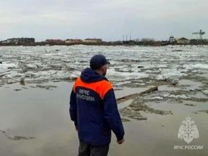 Колымский ледоход застыл на месте