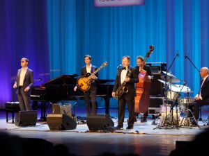 В Якутии с большим успехом состоялось выступление квартета Игоря Бутмана 