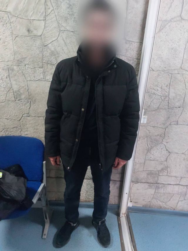 В Новосибирске задержан пособник мошенников, похитивших более миллиона рублей у дочери погибшего участника СВО