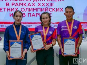 «Пробежали мимо светящейся Эйфелевой башни и Лувра». Якутские легкоатлеты – о «Марафоне для всех»