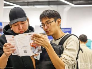 Порядка 10 тысяч вакансий по приоритетным отраслям представили на ярмарке трудоустройства в Якутске