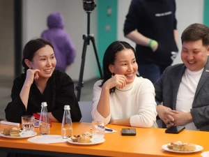 Глава Якутии обсудил с лидерами общественного мнения подготовку к VIII Международным спортивным играм «Дети Азии» 