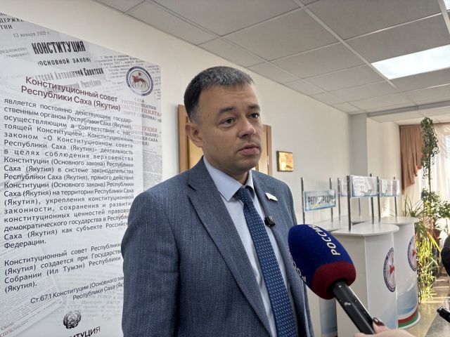 «ПУСТОЗВаня»: для чего депутаты на сессиях мучают авторов законопроектов