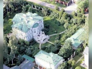 У Якубовича нашли в собственности замок за 1 млрд
