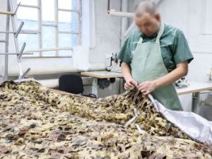 Осужденные на заказ шьют спальные мешки и тенты для палаток