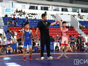 Школьники Якутии предпочитают заниматься спортивной борьбой, боксом и волейболом