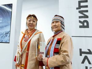 Народные мастера КМНС приняли участие во встрече помощника президента РФ Максима Орешкина