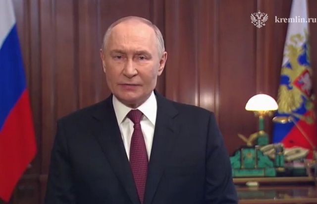 Путин назвал солдат и офицеров России опорой государства и общества