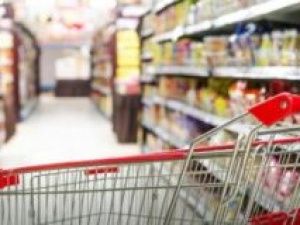 Магазины в Якутске обеспечены запасами социально значимых товаров на несколько месяцев