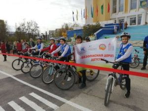 В Якутске открыли новую детскую площадку для изучения ПДД