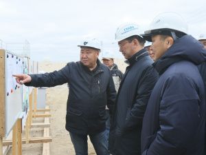 Айсен Николаев раскритиковал темпы строительства объектов  в микрорайоне «Звездный»