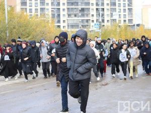 В Якутске более четырех тысяч любителей бега вышли на старт всероссийского забега «Кросс нации»