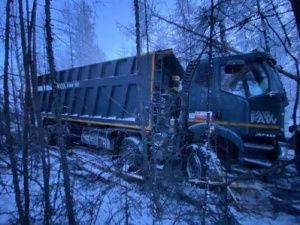 В Якутии пассажир самосвала получил тяжелые травмы