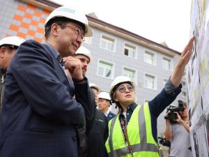 Айсен Николаев: Никогда в Якутске одновременно не строилось столько зданий школ