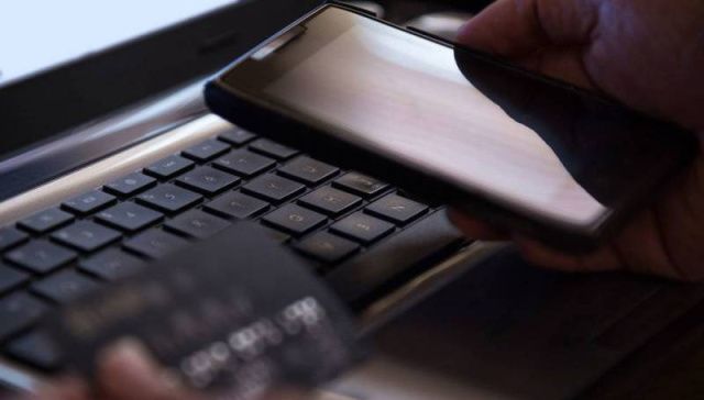 Житель Нерюнгринского района стал жертвой мошенников при попытке приобрести билет