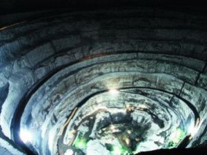 АЛРОСА построит новый рудник на месте затопленного «Мира»