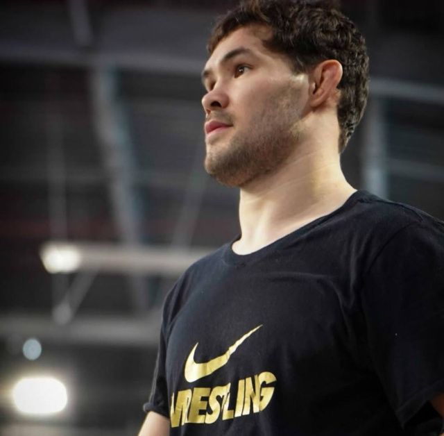 Борец из Якутии Виктор Рассадин подписал контракт с мировым брендом Nike Olympic Sports