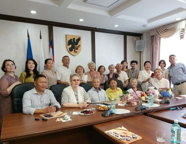 В Якутске состоялась презентация книги клуба «Ветеран»