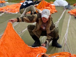 В Якутии профессиональную подготовку прошли 9 новых парашютистов-пожарных