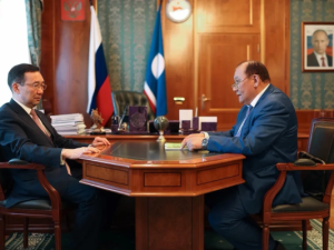 Айсен Николаев провел рабочую встречу с президентом Академии наук Якутии Леонидом Владимировым