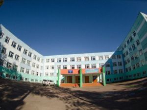 В Нерюнгри женщина выкрикивала в школе проукраинские лозунги — ТайгаПост