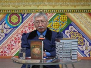 В Доме дружбы народов презентована вторая часть книги «Тайная история саха»