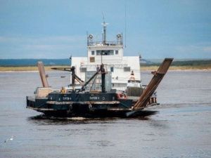 Под Якутском началась работа паромной переправы