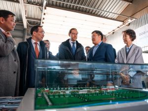 Айсен Николаев ознакомил Главу Минпромторга РФ с перспективой развития ТОСЭР «Кангалассы»