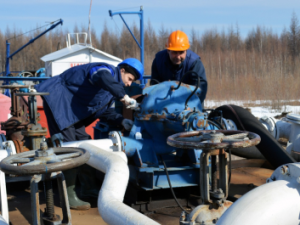 В Якутии продолжается подготовка объектов нефтебазового хозяйства к навигации