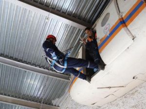 Спасатели Службы спасения РС (Я) отработали навыки десантирования во время весеннего половодья