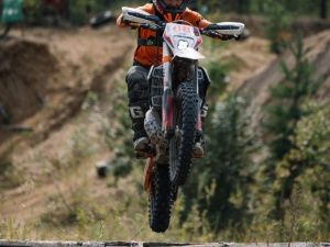 В Якутске состоялись экстремальные гонки на мотоциклах