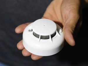 Порядка 20 тысяч пожарных извещателей установили в Якутии по акции «Предупреди пожар – установи АДПИ!»